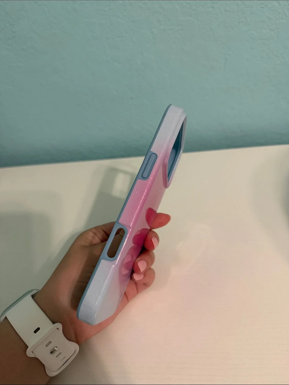 Casely iPhone 17 Pro Max pink and blue aura case